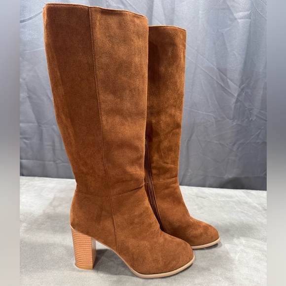 Elegant Tan Knee-High Women's Boots Size 9 - Picture 5 of 13